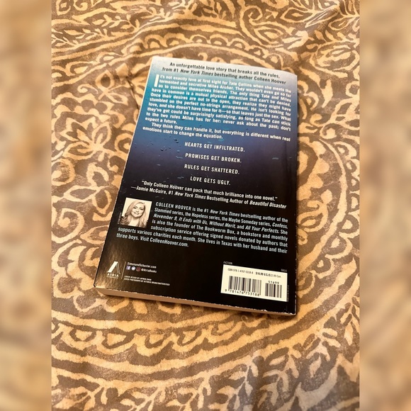 UGLY LOVE by Colleen Hoover - Picture 2 of 2